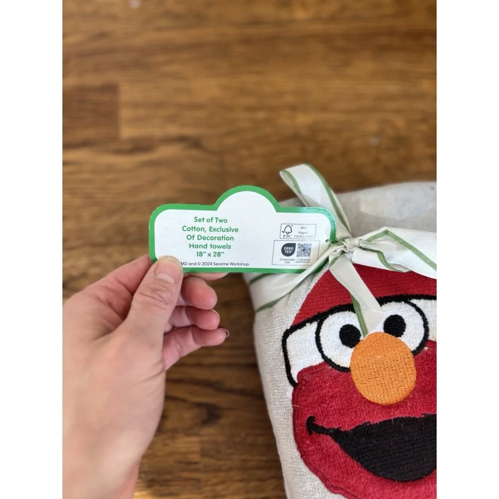 Elmo Sesame Stree Christmas Hand Towels Set Of 2 NWT‎ 100% Cotton